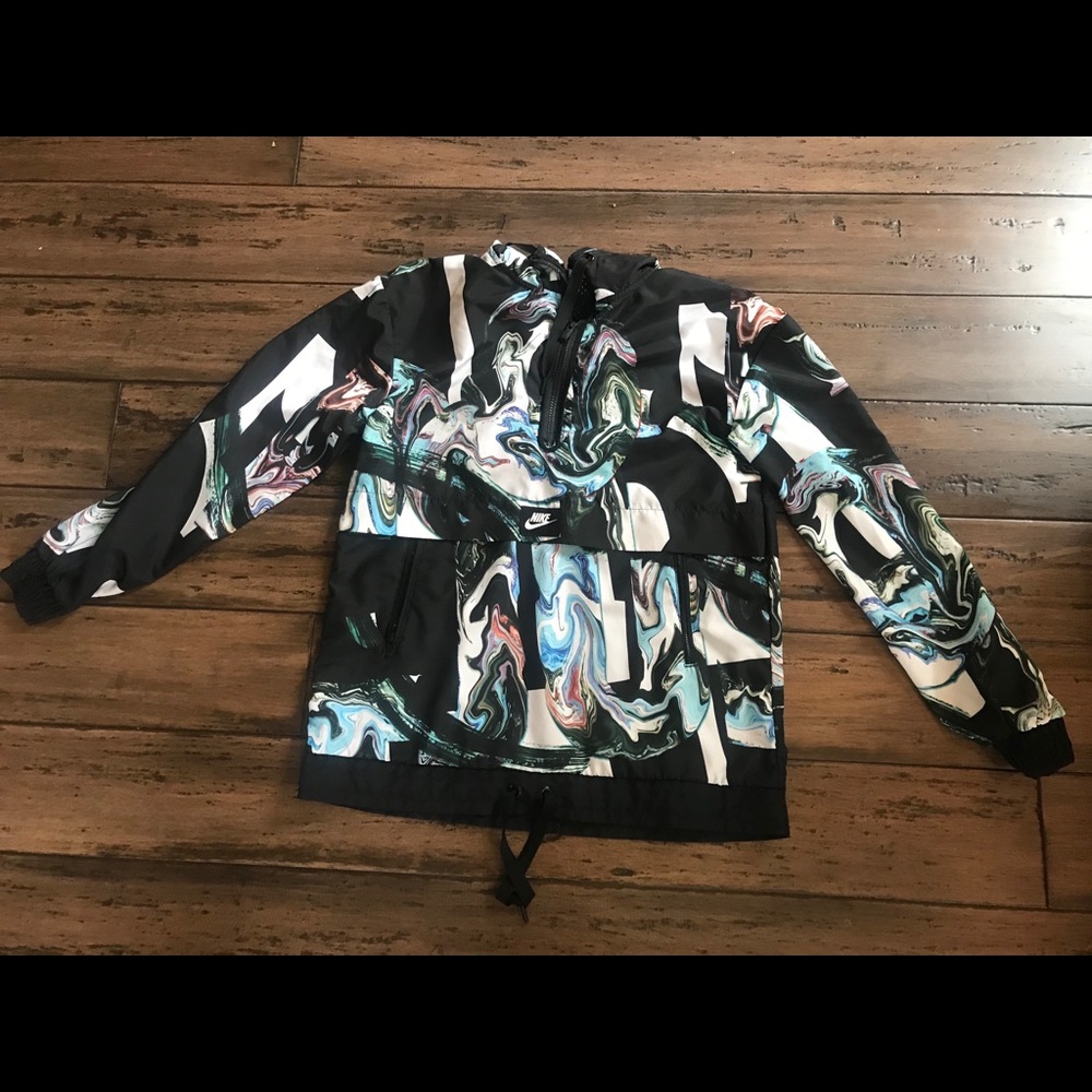 Nike Hooded windbreaker jacket